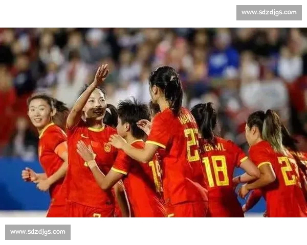 中国女足热身赛 3-0 青岛西海岸女足 王霜领衔锋线建功 新战术初见成效 中国女足热身赛 3-0 青岛西海岸女足 王霜领衔锋线建功 新战术初见成效