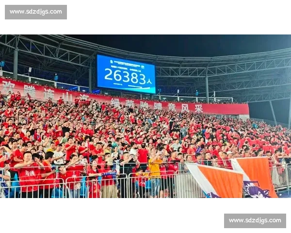 南通主场紧急扩容 9000 座迎首秀,2 万席位见证苏超黑马崛起 南通主场紧急扩容 9000 座迎首秀,2 万席位见证苏超黑马崛起