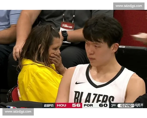 杨瀚森 NBA 选秀夜藏爱!袖口绣女友名 + 情侣手链实锤,青梅竹马太甜了 杨瀚森 NBA 选秀夜藏爱!袖口绣女友名 + 情侣手链实锤,青梅竹马太甜了