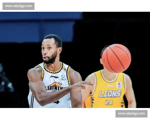 约瑟夫 - 杨空降青岛，广东争冠遇最强变数