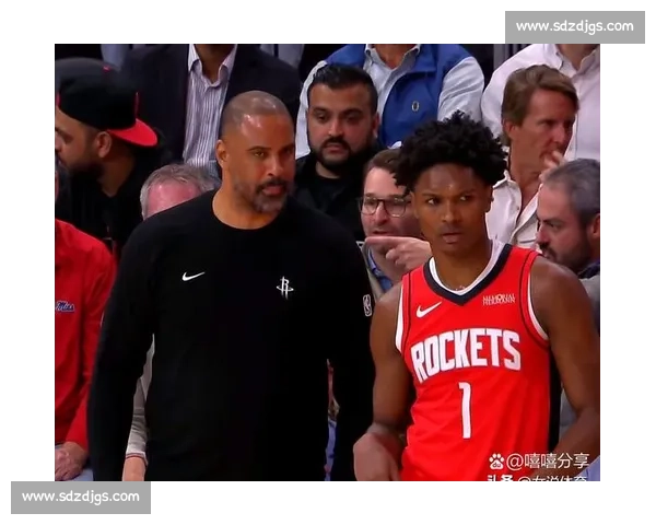 火箭对阵灰熊精彩视频直播全程呈现焦点对决不容错过NBA常规赛巅峰之夜